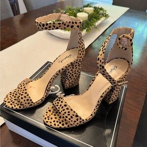 Leopard print heels - size 7.5